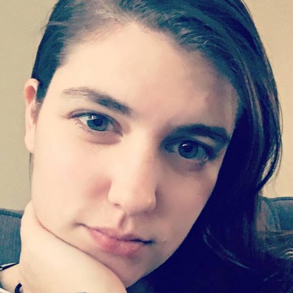 Meet your Posher, Elly - Picture 1 of 1